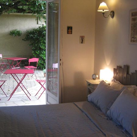 Chambres D'Hotes Le Casse Noix 萨尔拉拉卡内达 外观 照片